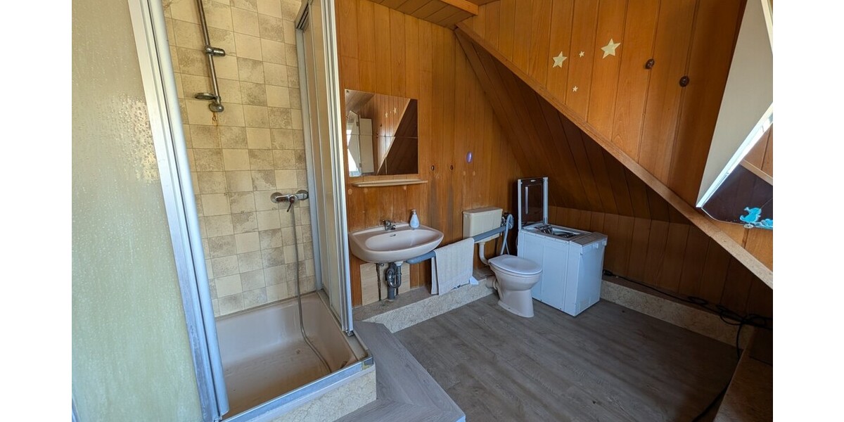 Löhne-Gohfeld — bezugsfreies Anlageobjekt mit Entwicklungspotenzial - Mehrfamilienhaus, Wohnhaus Löhne / Besebruch Besebruch | Angebot:26630199