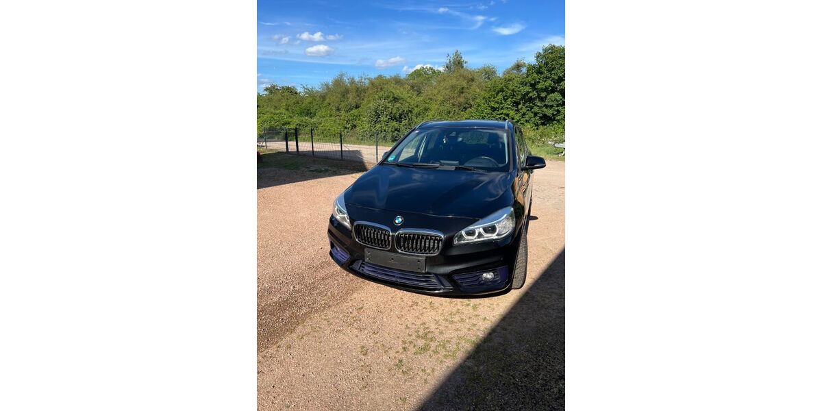BMW 218 Active Tourer 105.743 km 10.900 &euro; Münster-Sarmsheim 55424