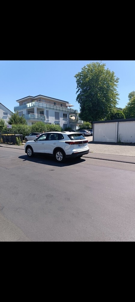 VW Tiguan 16.000 km 36.300 € Kassel 34117
