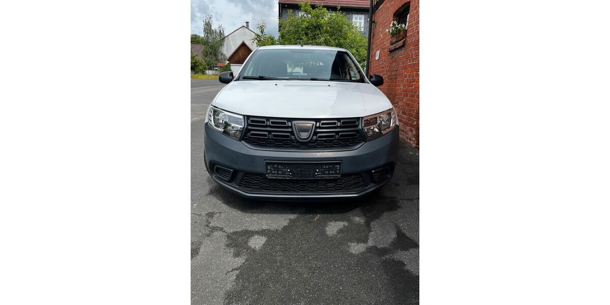 Dacia Sandero 64.000 km 4.450 &euro; Rödental 96472