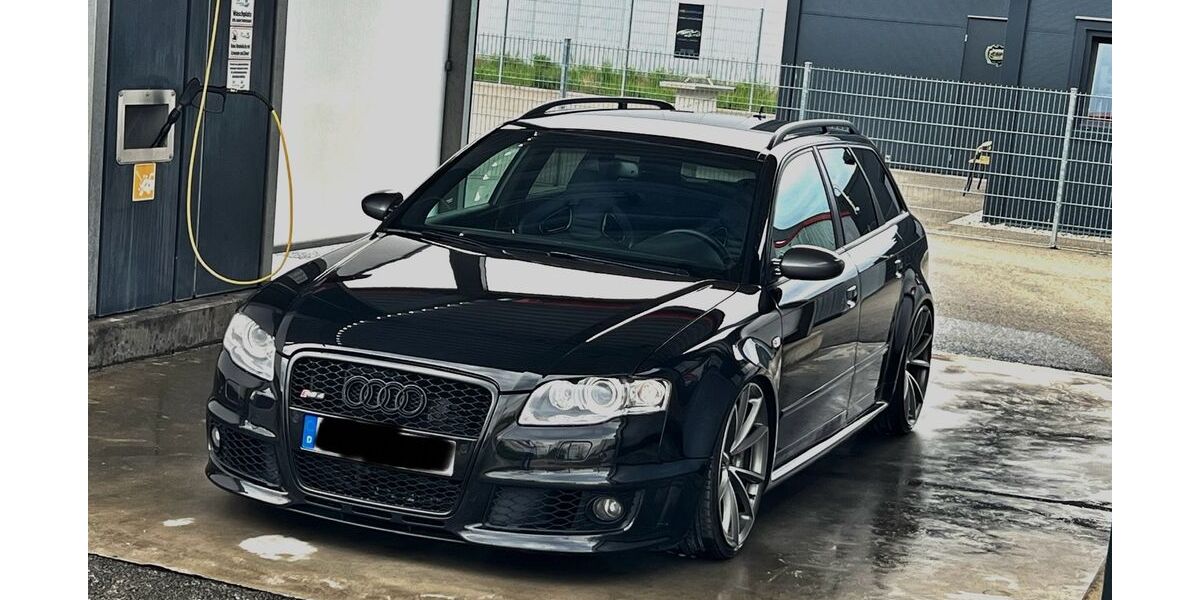 Audi RS4 123.200 km 40.500 &euro; Bamberg 96052