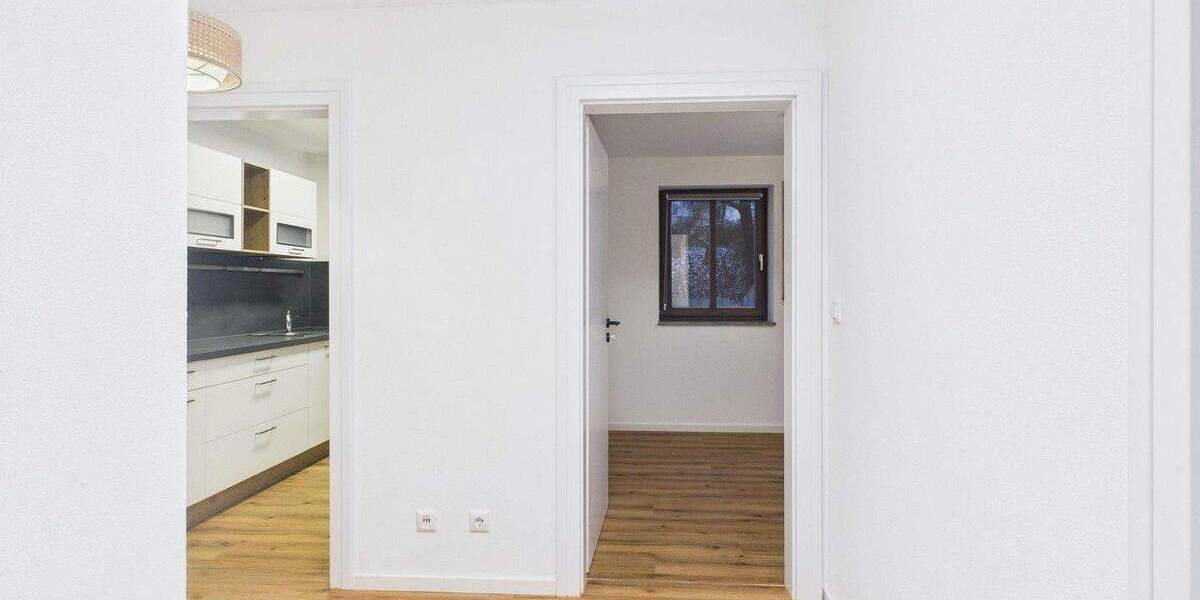 Perfektes City-WG-Zimmer: frisch renoviert, möbliert, sofort verfügbar 1 zimmer