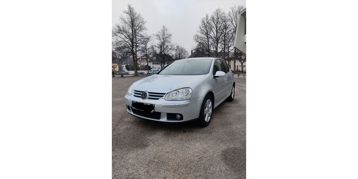 VW Golf 142.000 km 4.800 &euro; Augsburg 86159