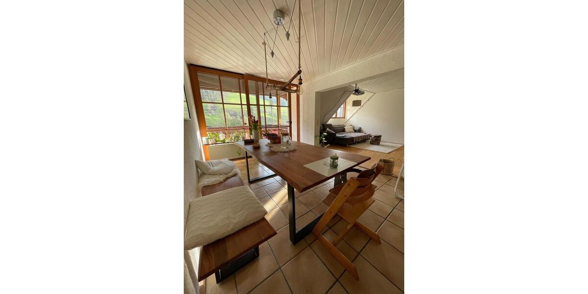 Etagenwohnung Stegen - 3.5 Zimmer, 9 m&sup2;, 1.100&euro; | Angebot:25340833