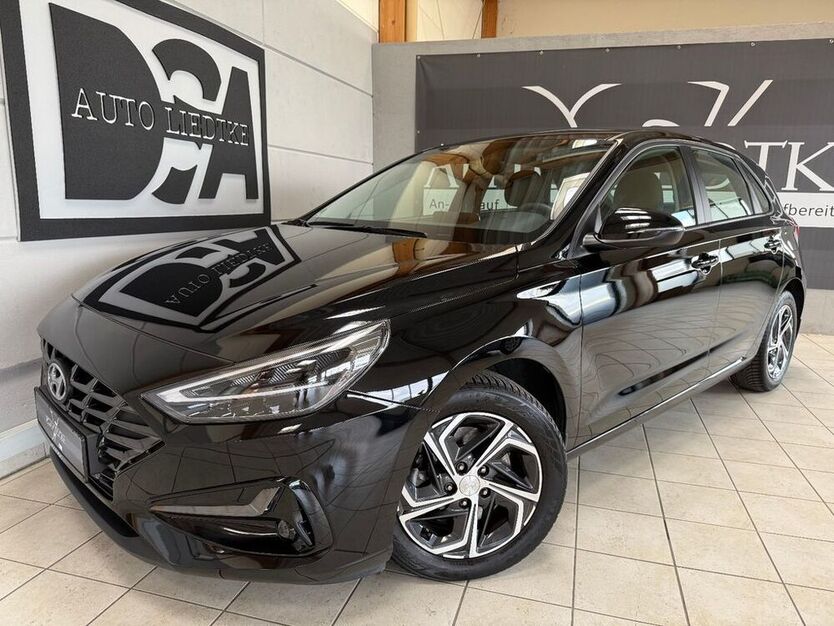 i30
