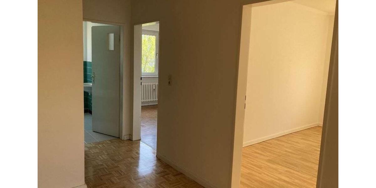 Etagenwohnung Kassel Fasanenhof - 4 Zimmer, 94 m&sup2;, 700&euro; | Angebot:26632896