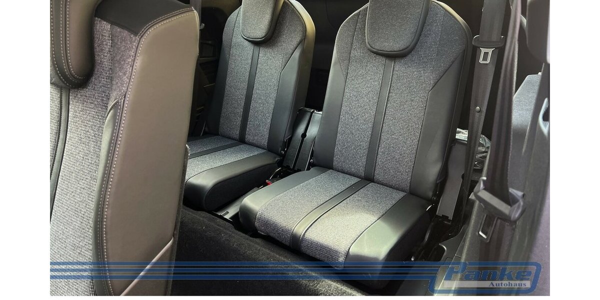 Peugeot 5008 Allure*F+R-Cam*7-Sitz*digital*SHZ*Navi* 157.316 km 14.990 &euro; Berlin 13187