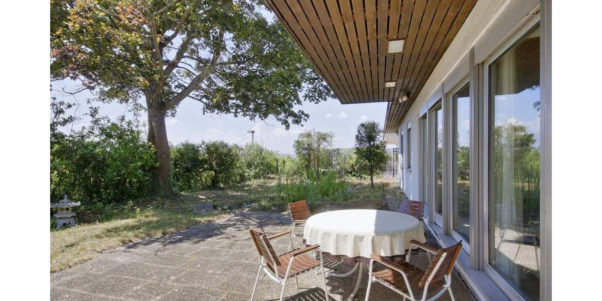 Bungalow Schwieberdingen - 5 Zimmer, 162 m&sup2;, 670.000&euro; | Angebot:25702477