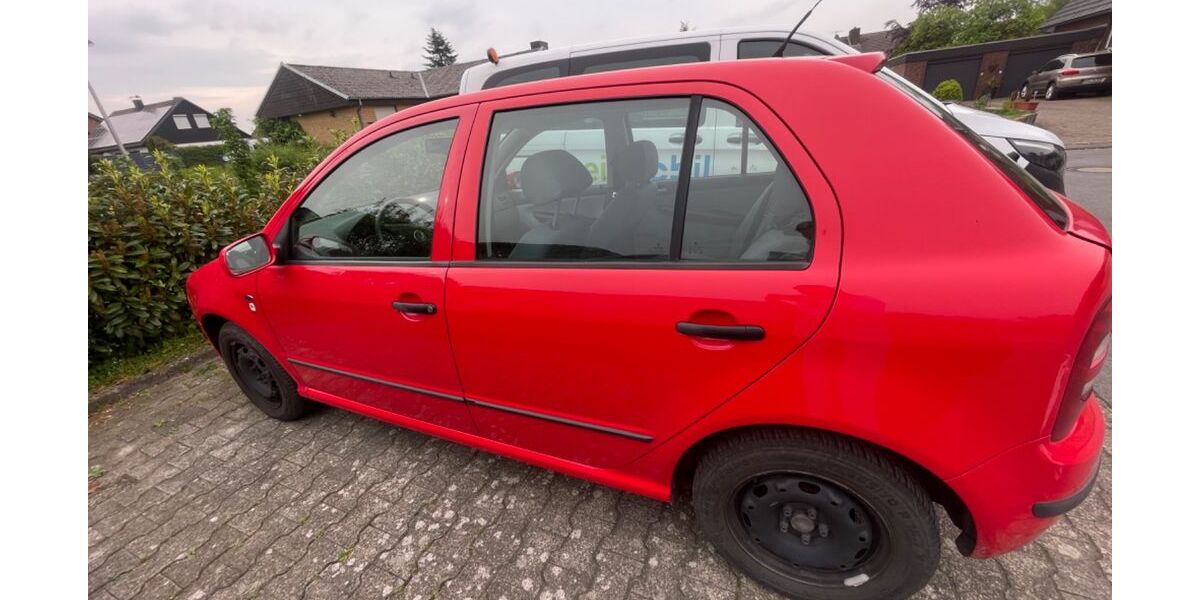Skoda Fabia 107.000 km 2.300 &euro; Hamm 59071