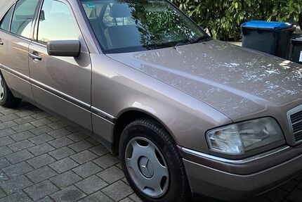 Mercedes-Benz C 280 178.000 km 7.299 € Beuren 72660