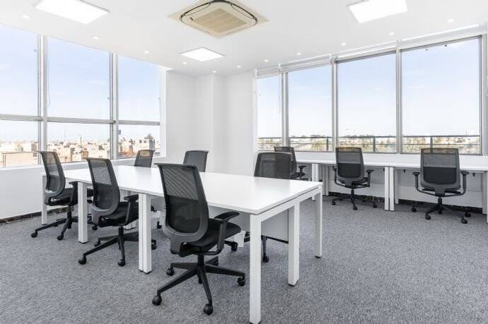 Großraumbüros für 10 Personen 45 sqm in Regus Kaistraße zimmer