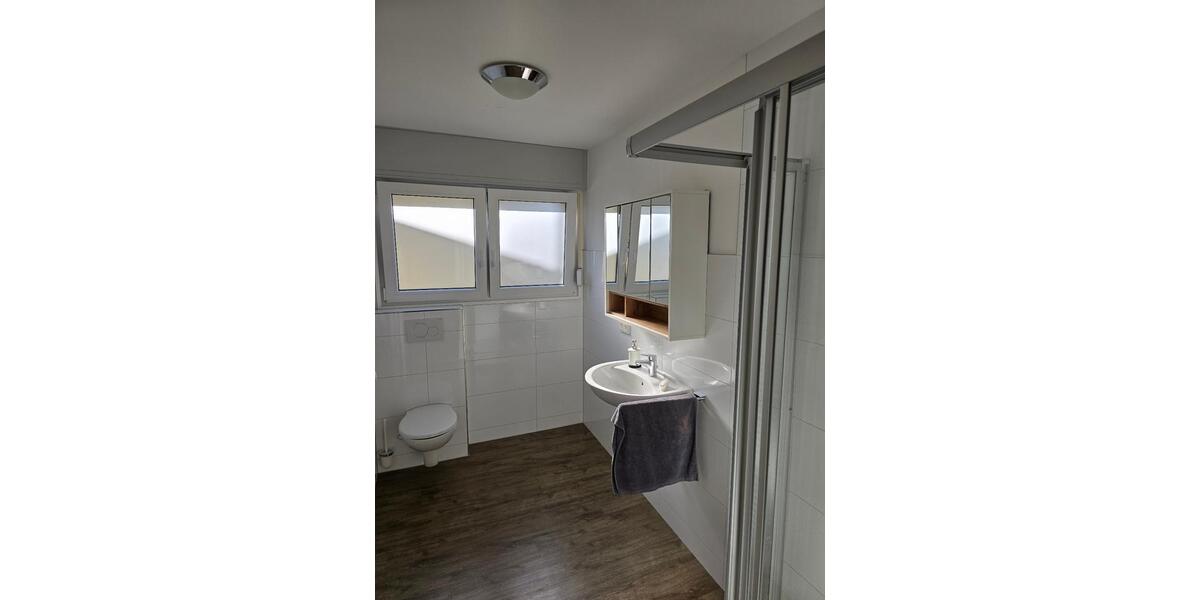 Etagenwohnung Engelskirchen - 2 Zimmer, 70 m&sup2;, 525&euro; | Angebot:25455010