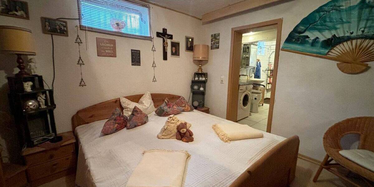 Mehrfamilienhaus, Wohnhaus Wetter Oberrosphe - 7 Zimmer, 168 m&sup2;, 257.000&euro; | Angebot:23948283