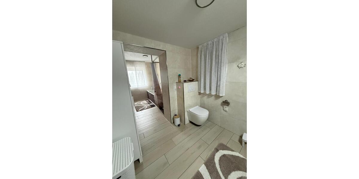 Mehrfamilienhaus, Wohnhaus Aach - 9.5 Zimmer, 220 m&sup2;, 628.000&euro; | Angebot:26863205