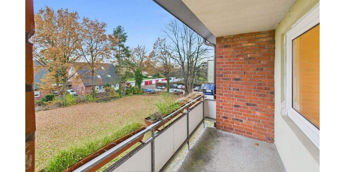 Renovierte 3-Zimmer-Wohnung mit Einbauküche und Balkon 3 zimmer