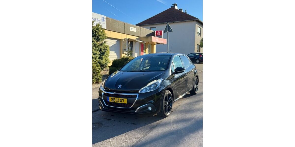 Peugeot 208 147.000 km 7.600 &euro; Wadgassen 66787