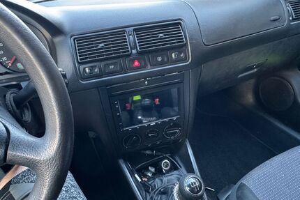 VW Golf 225.053 km 2.000 &euro; Edewecht 26188