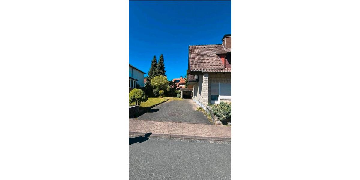 Einfamilienhaus Bad Driburg - 8 Zimmer, 220 m&sup2;, 320.000&euro; | Angebot:26939531