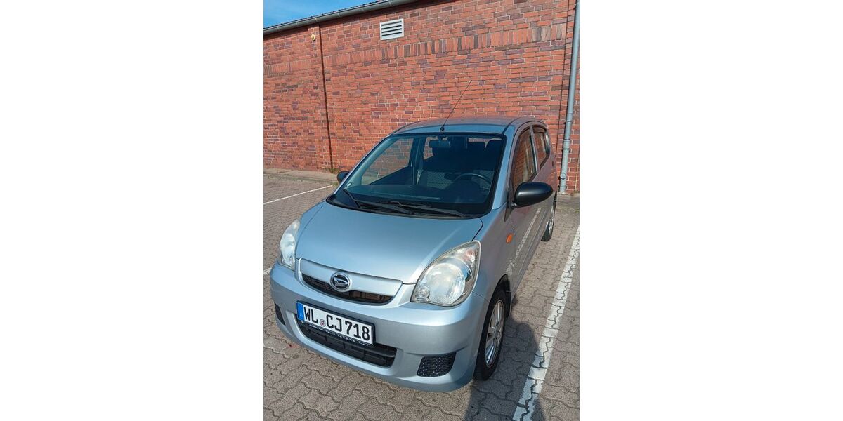 Daihatsu Cuore 108.000 km 2.500 &euro; Winsen 21423