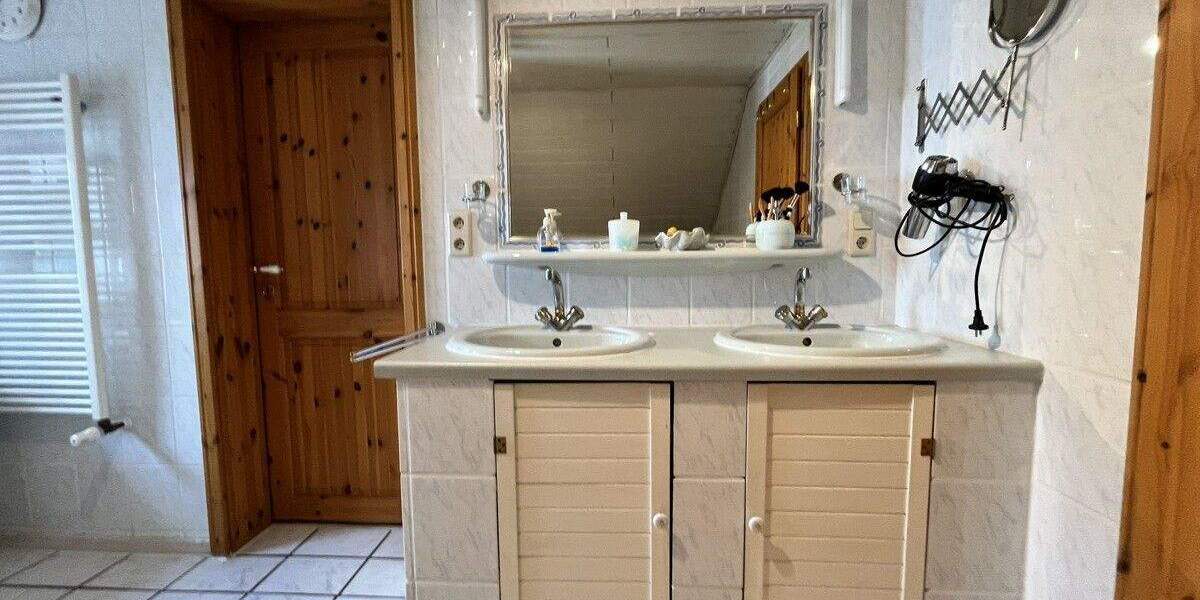 Einfamilienhaus Bendorf-Mülhofen Mülhofen - 3 Zimmer, 125 m&sup2;, 200.000&euro; | Angebot:23956392