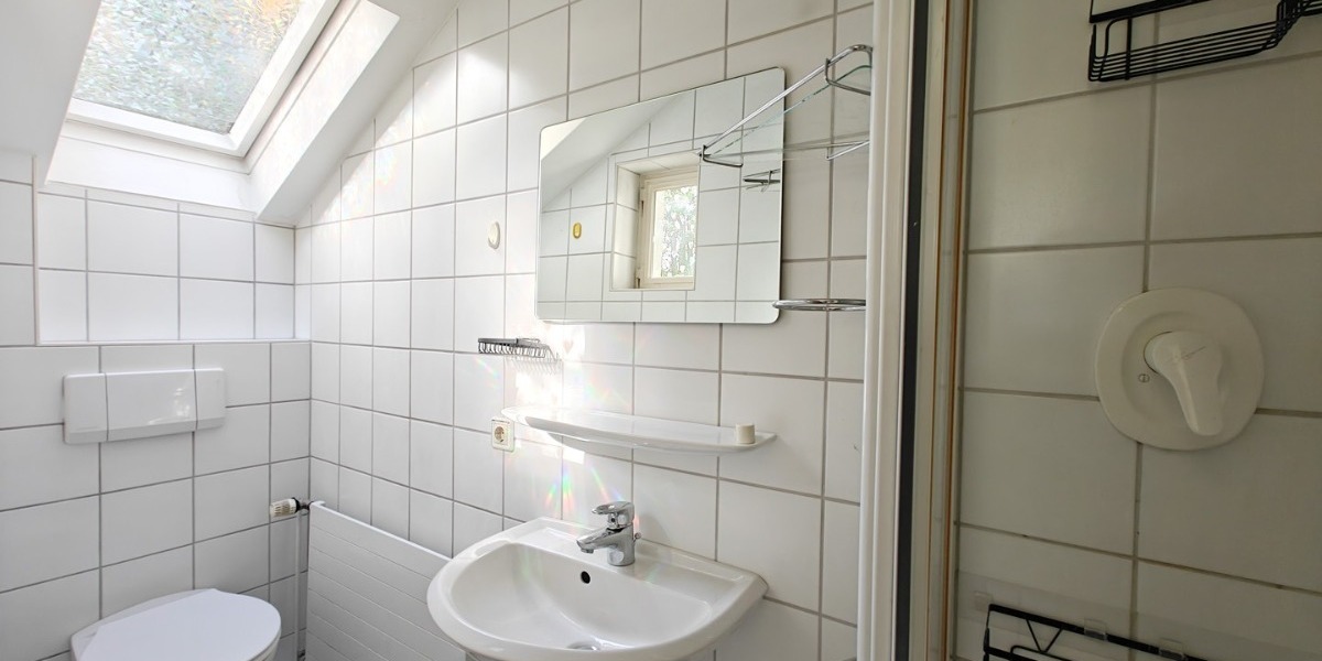 928 m² Grundstück, Charmantes Fachwerkhaus mit Ausbaureserve - Wohnen & Arbeiten unter einem Dach - Bauernhaus, Landhaus Reutlingen Rommelsbach | Angebot:24690906
