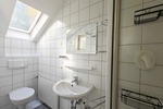 928 m² Grundstück, Charmantes Fachwerkhaus mit Ausbaureserve - Wohnen & Arbeiten unter einem Dach - Bauernhaus, Landhaus Reutlingen Rommelsbach | Angebot:24690906