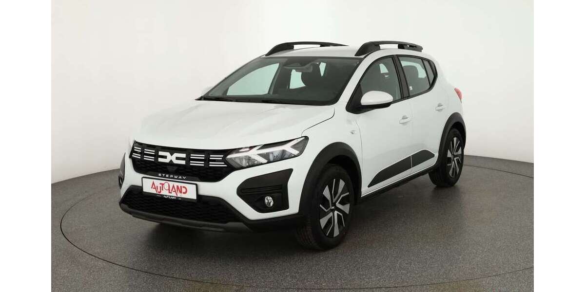 Dacia Sandero 19.108 km 15.890 &euro; Hamburg 22761