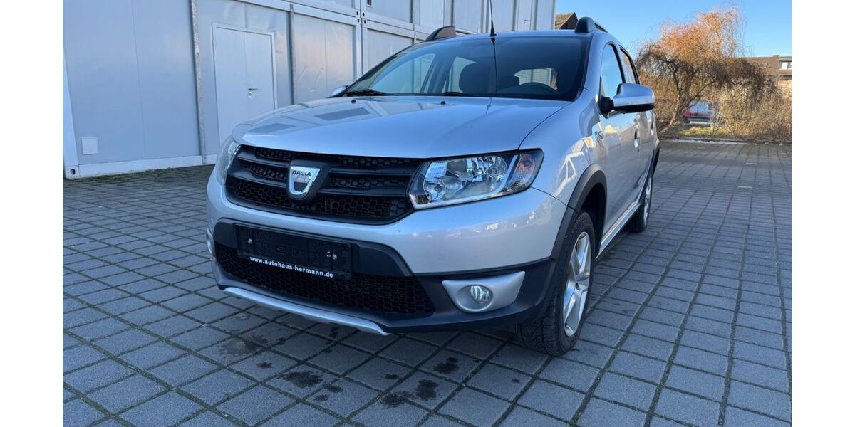 Dacia Sandero 49.680 km 8.899 &euro; Paderborn 33104