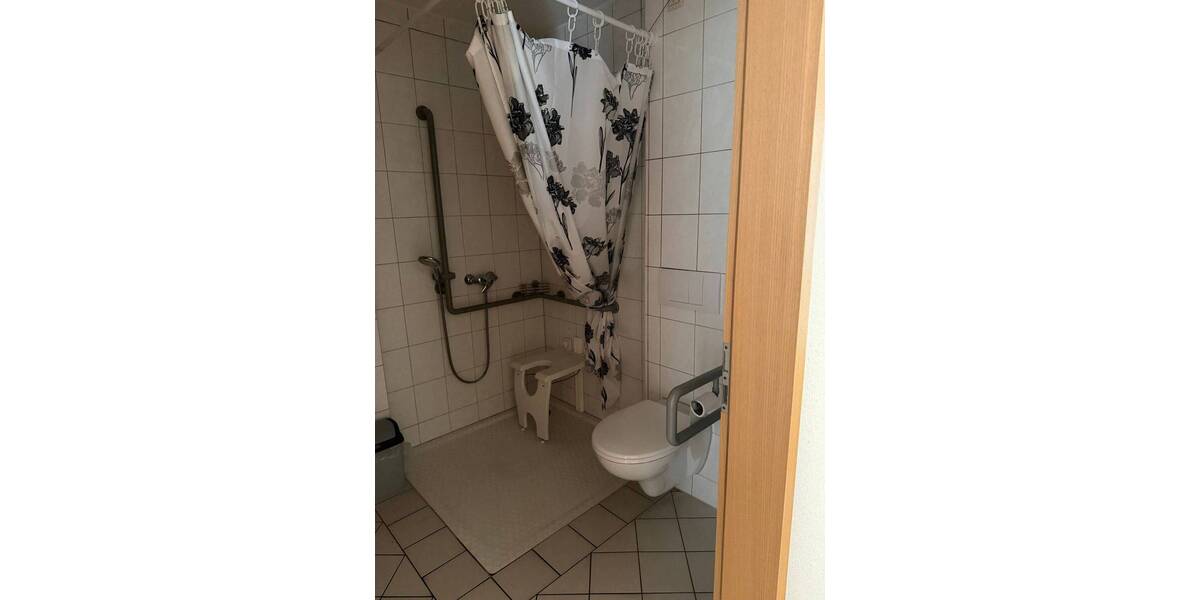 Etagenwohnung Duisburg Neudorf-Süd - 2 Zimmer, 72 m&sup2;, 730&euro; | Angebot:26834217