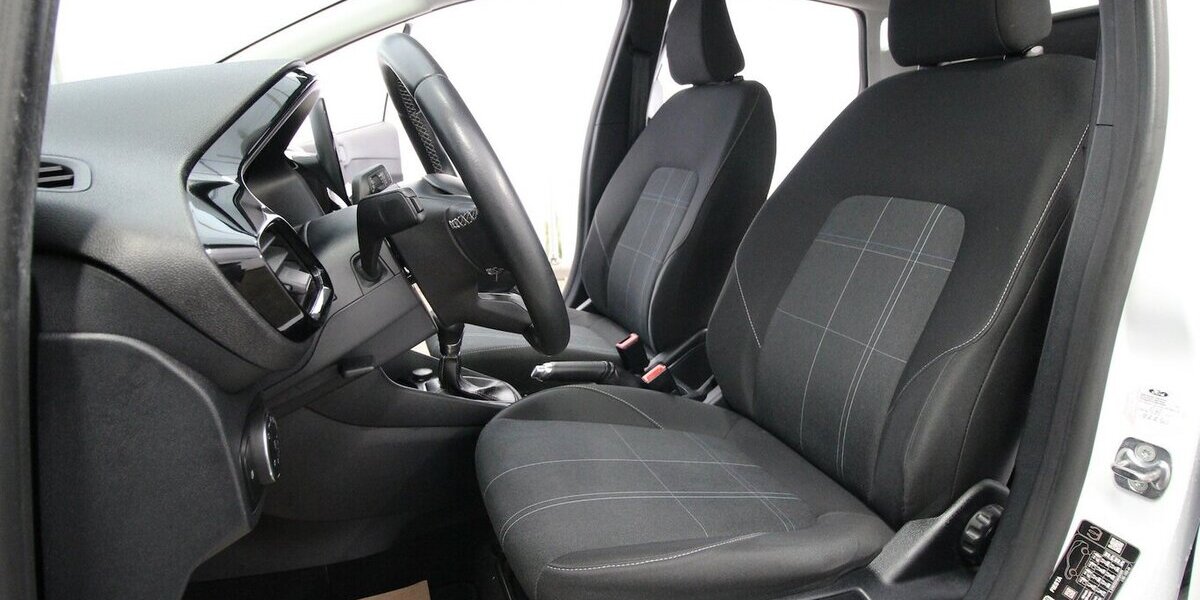 Ford Fiesta Cool & Connect LED+WINTER-PAKET+TEMPOMAT 68.388 km 11.990 &euro; Hagenow 19230