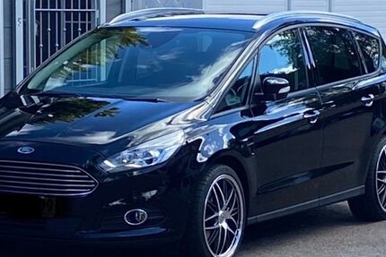 Ford S-Max 158.000 km 13.199 &euro; Hamburg 21031