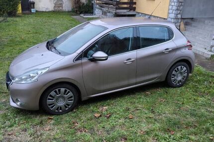 Peugeot 208 267.000 km 3.500 &euro; Munchen 81925