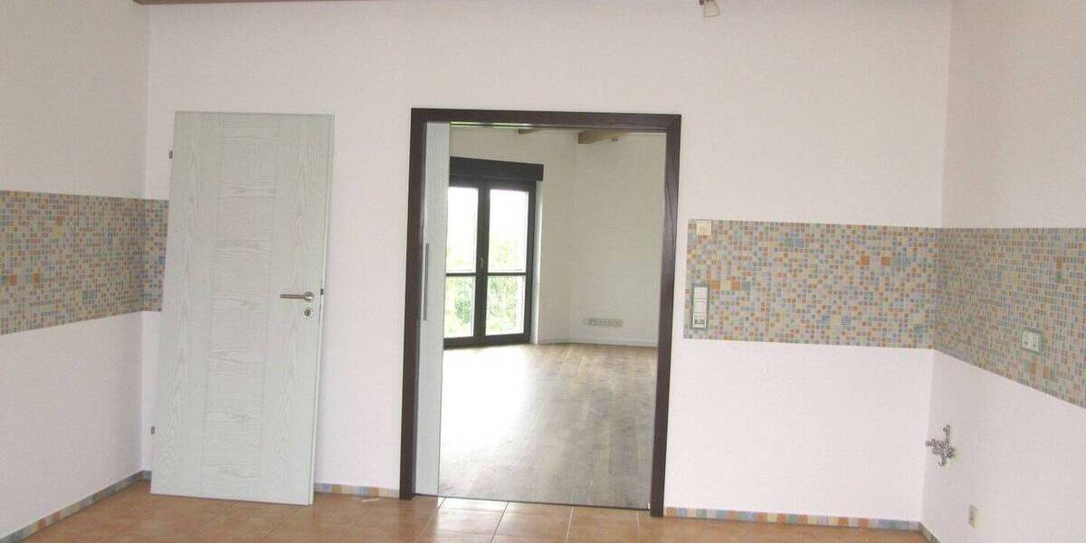 Etagenwohnung Gera Bieblach-Ost - 4 Zimmer, 198 m&sup2;, 1.500&euro; | Angebot:26891815
