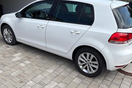 VW Golf 195.000 km 7.400 &euro; Nassenfels 85128