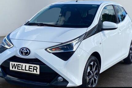 Toyota Aygo (X) 31.016 km 11.990 € Leipzig 04178