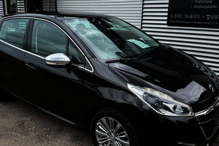 Peugeot 208 99.699 km 7.490 &euro; Magstadt 71106