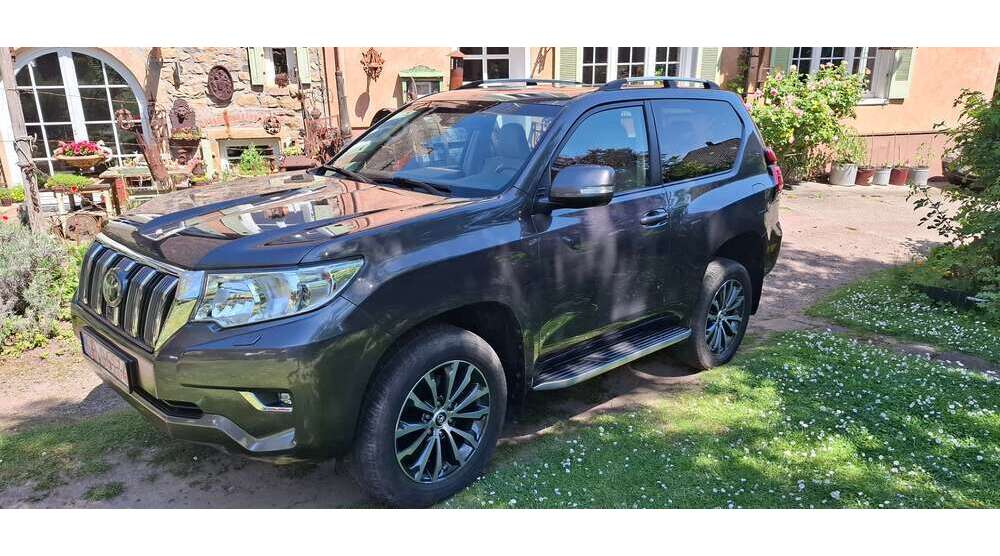 Land Cruiser