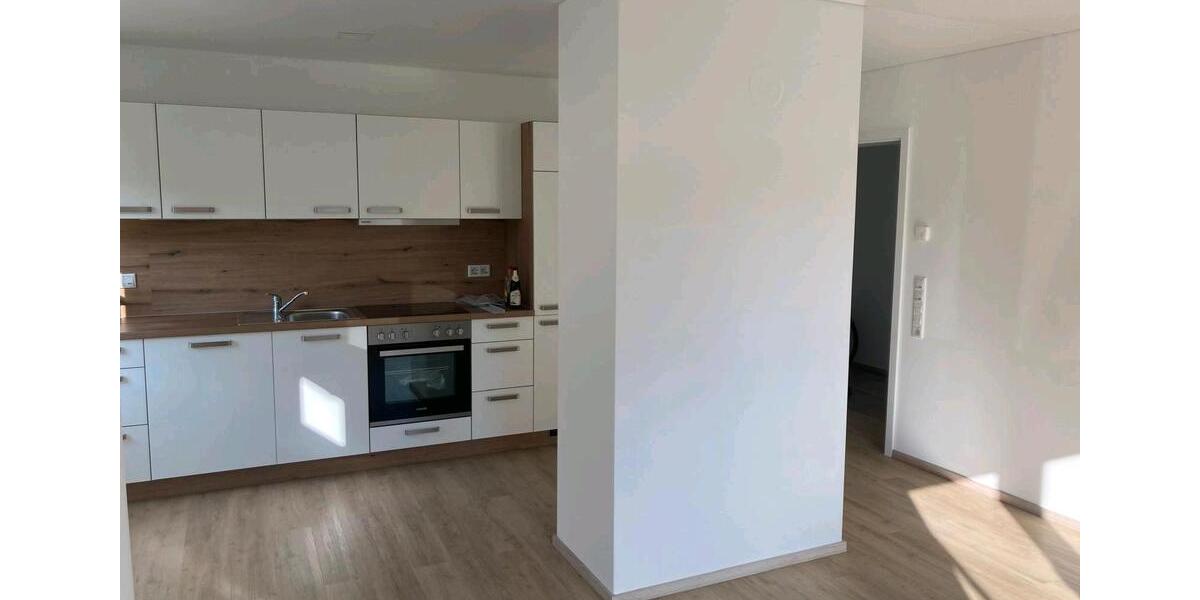 Erdgeschoßwohnung Sulzfeld - 4 Zimmer, 132 m&sup2;, 1.015&euro; | Angebot:26288314