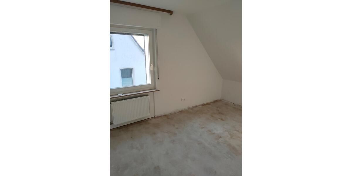 Dachgeschoßwohnung Soest - 5 Zimmer, 100 m&sup2;, 900&euro; | Angebot:25591749