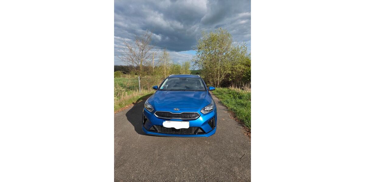 Kia ceed Sportswagon 127.500 km 14.700 &euro; Bad Lausick 04651