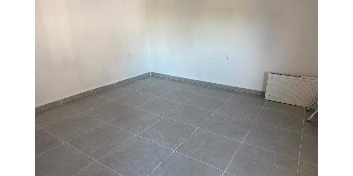 Einfamilienhaus Feldatal - 8 Zimmer, 280 m&sup2;, 1.290&euro; | Angebot:26604948