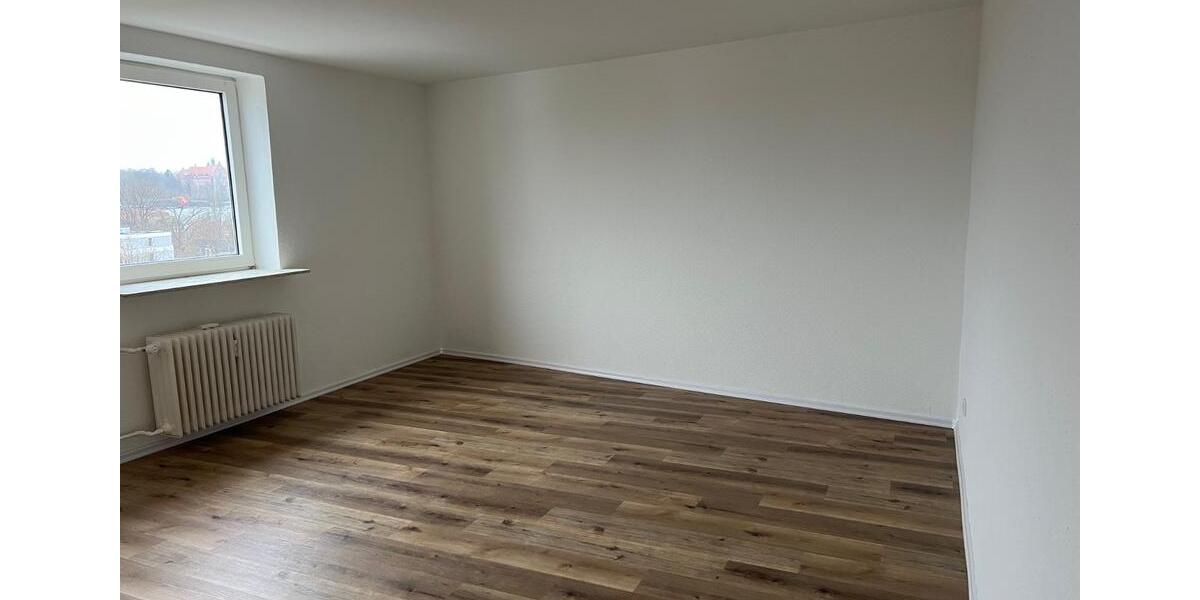 Etagenwohnung Tastrup - 3 Zimmer, 100 m&sup2;, 669&euro; | Angebot:24751747
