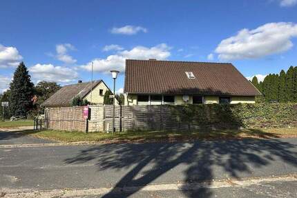 Einfamilienhaus mit Doppelgarage auf dem Dorf! 5 zimmer