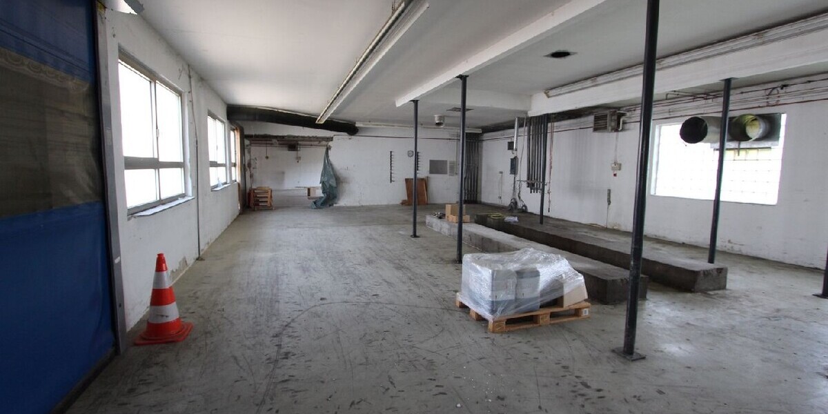 albero:) Gewerbe- und Wohnimmobilie mit Potenzial  Produktionshalle mit Büro + Zweifamilienhaus 8 zimmer