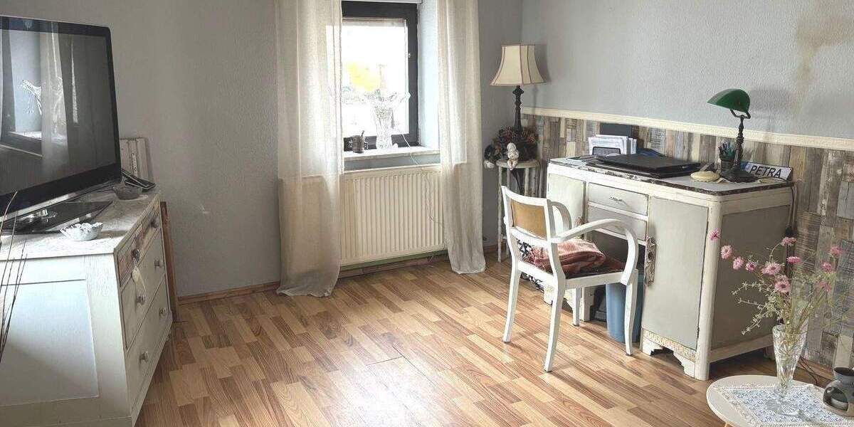 Einfamilienhaus Schwalbach Hülzweiler - 5 Zimmer, 123 m&sup2;, 129.000&euro; | Angebot:25667219