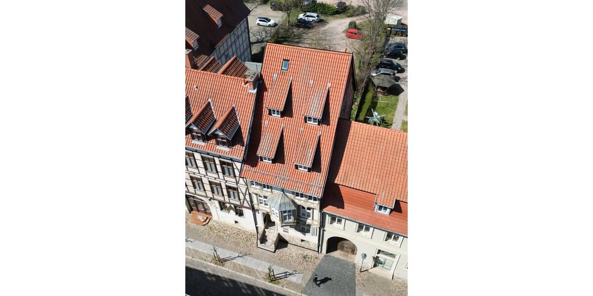 A lot of history in Quedlinburg- Fachwerkhaus 319 m²- aufwendig saniert-OG+DG 190 m² selbst nutzen! 7 zimmer