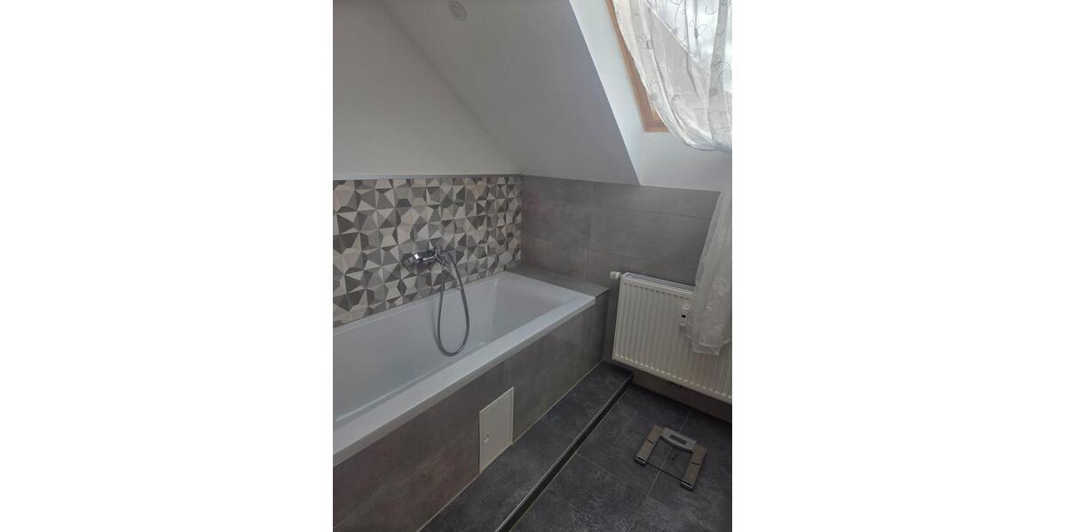 Etagenwohnung Lüchow (Wendland) - 4 Zimmer, 117 m&sup2;, 900&euro; | Angebot:24847376