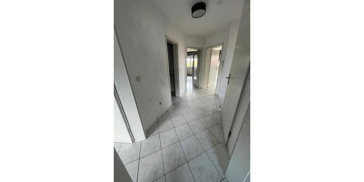Etagenwohnung Friedberg (Hessen) - 4 Zimmer, 120 m&sup2;, 1.250&euro; | Angebot:26413332
