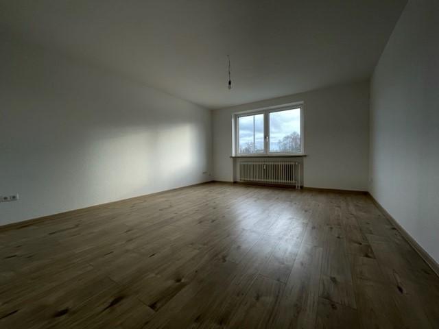 Etagenwohnung Wilhelmshaven Fedderwardergroden - 5 Zimmer, 92 m&sup2;, 629&euro; | Angebot:25963343