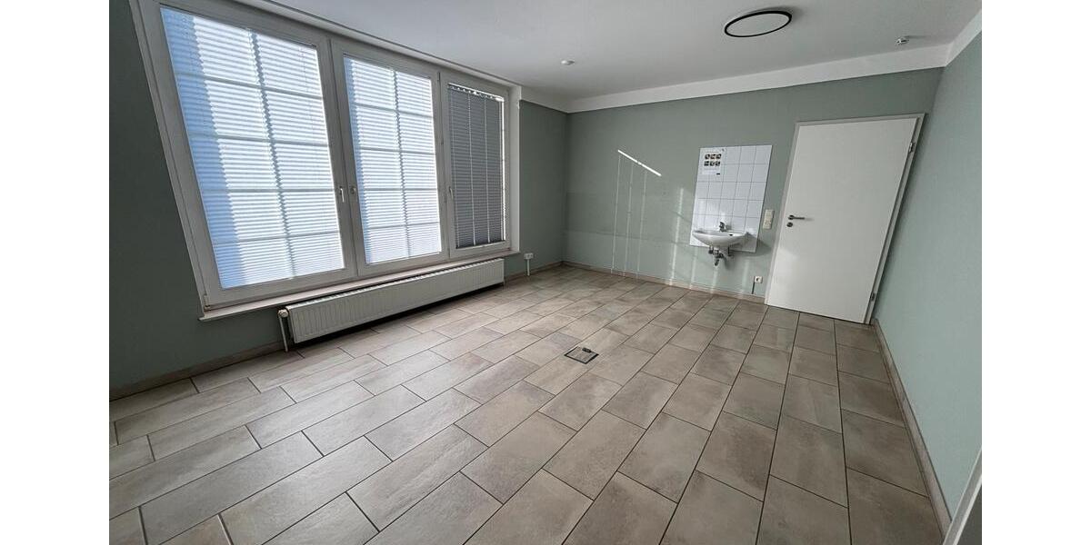 Gewerbeobjekt Hille - 1.400&euro; | Angebot:26228122